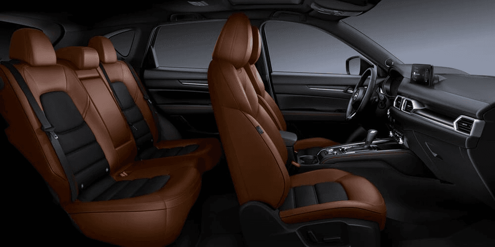 Habitacle de la Mazda CX-5 2025 édition Suna.